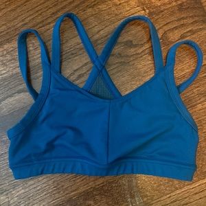 Oiselle sports bra size 2